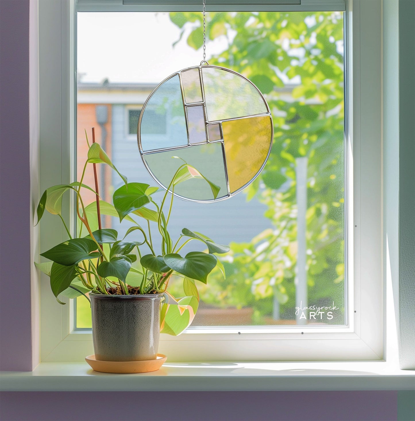 Round Stained Glass Pattern for Beginners - Crafting Patterns & Molds, from GlassyRock Arts