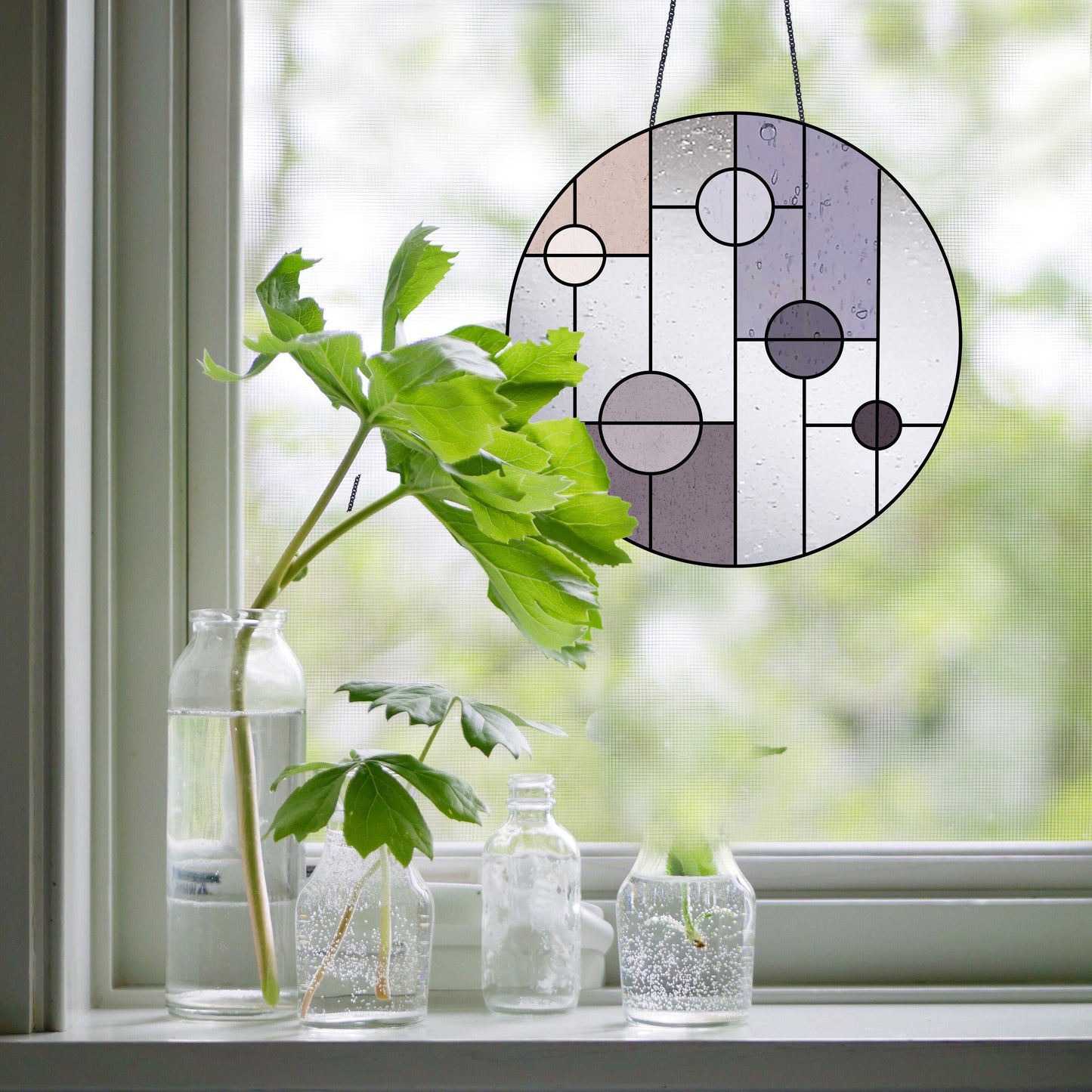 Round Geometric Minimalist Stained Glass Pattern