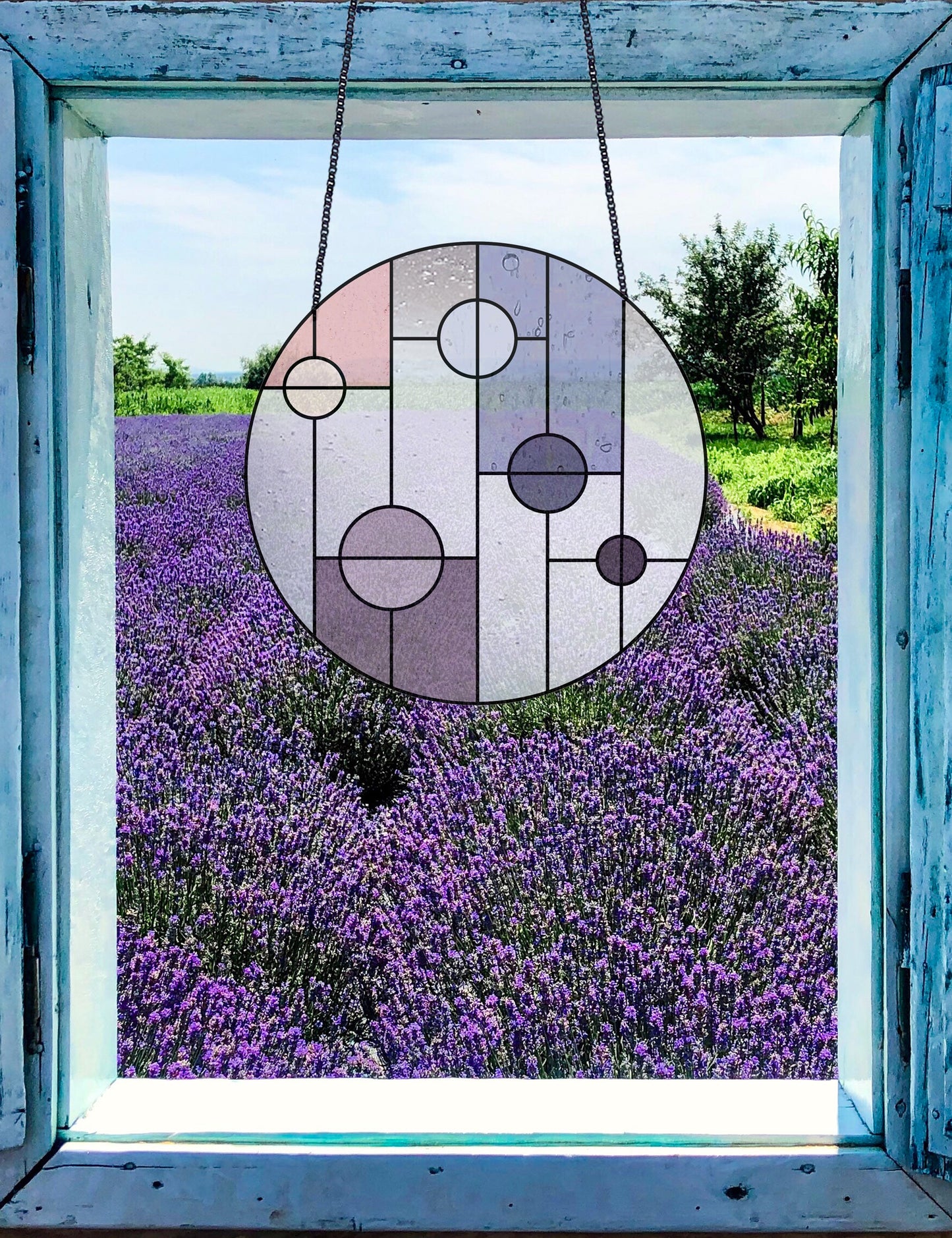 Round Geometric Minimalist Stained Glass Pattern