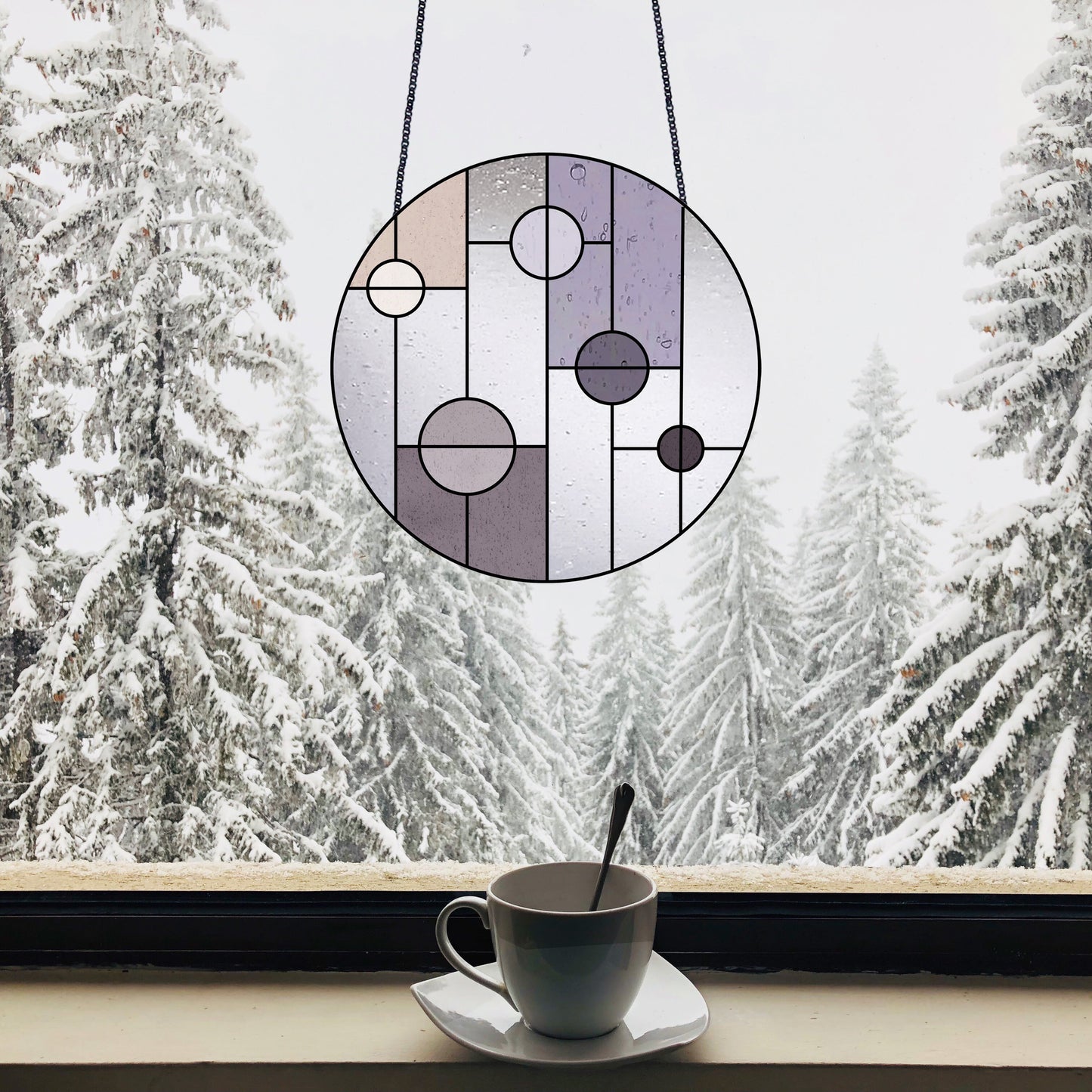 Round Geometric Minimalist Stained Glass Pattern