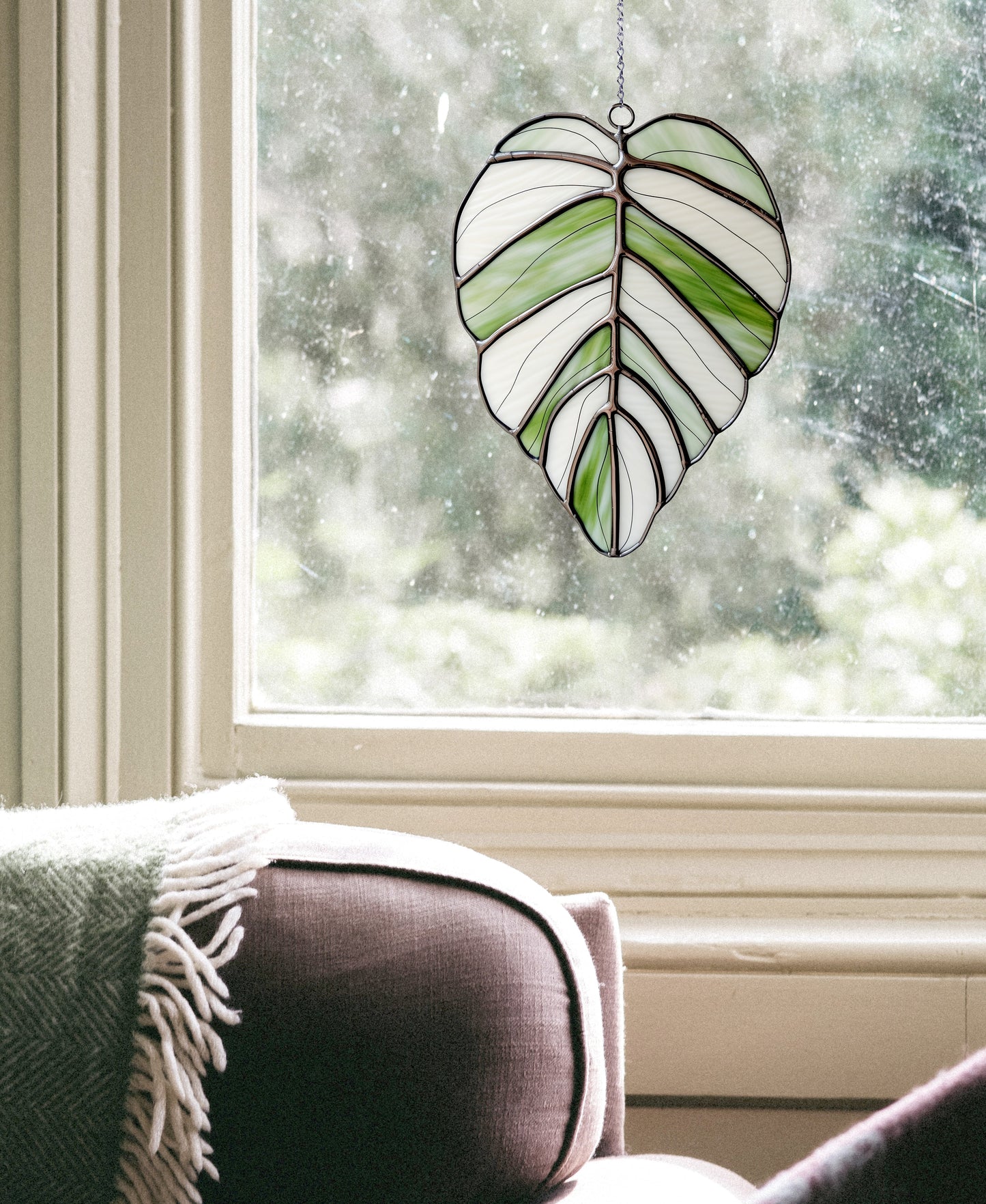 Stained Glass Leaf Pattern