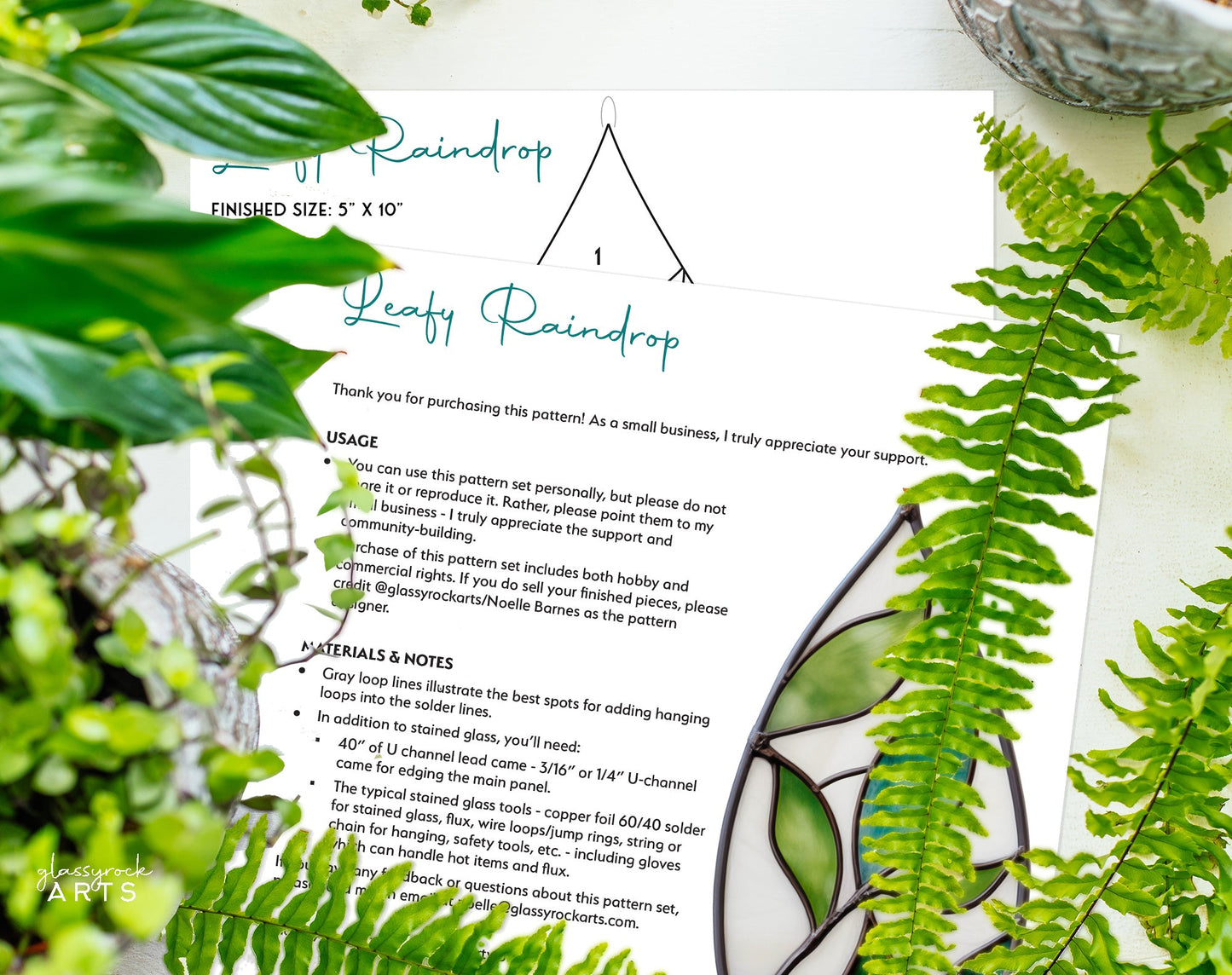 Teardrop Plant Stained Glass Leaves Pattern