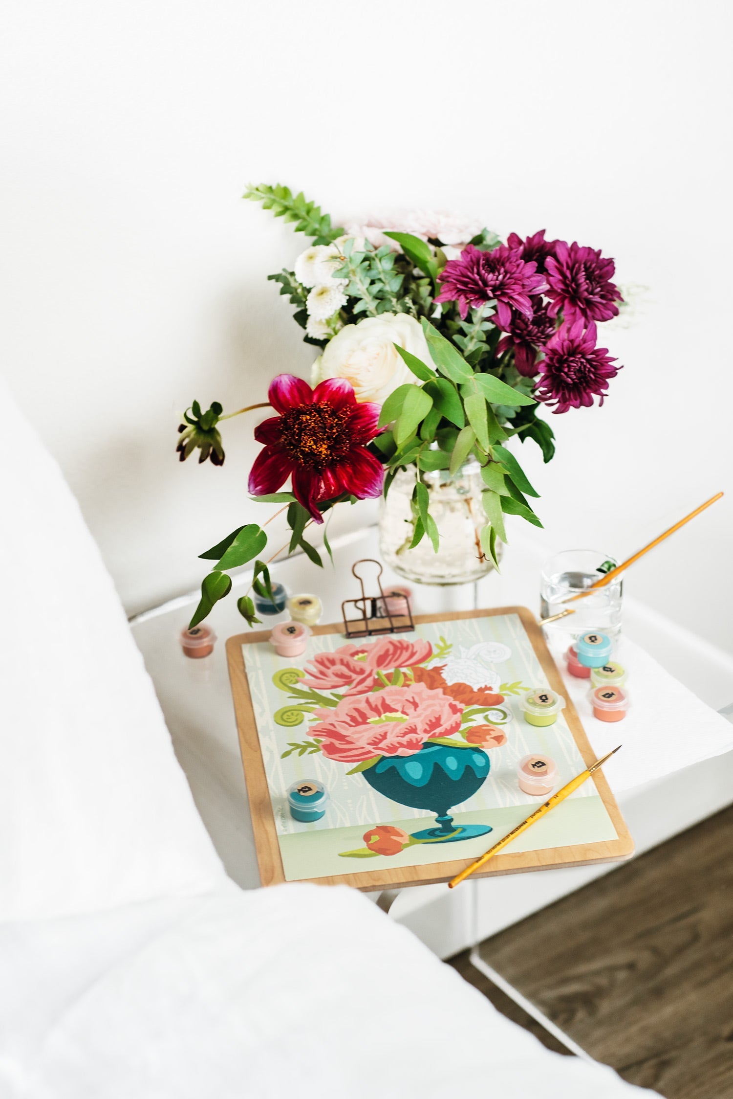 Peonies in Vase (wallpaper background) | 8x10 paint-by-number kit - Paint-by-Number Kit from Elle Crée