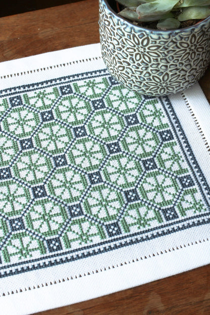 BitKit Chloris cross stitch folk embroidery kit