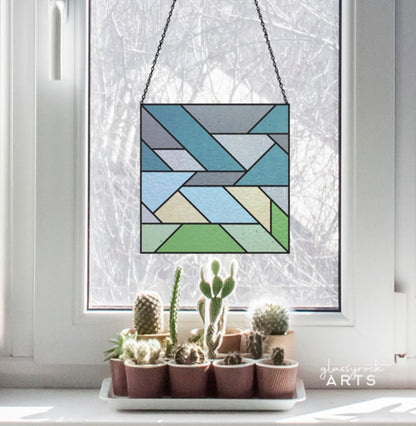 A picture of the Geometric Square Beginner Stained Glass Pattern from GlassyRock Arts. 