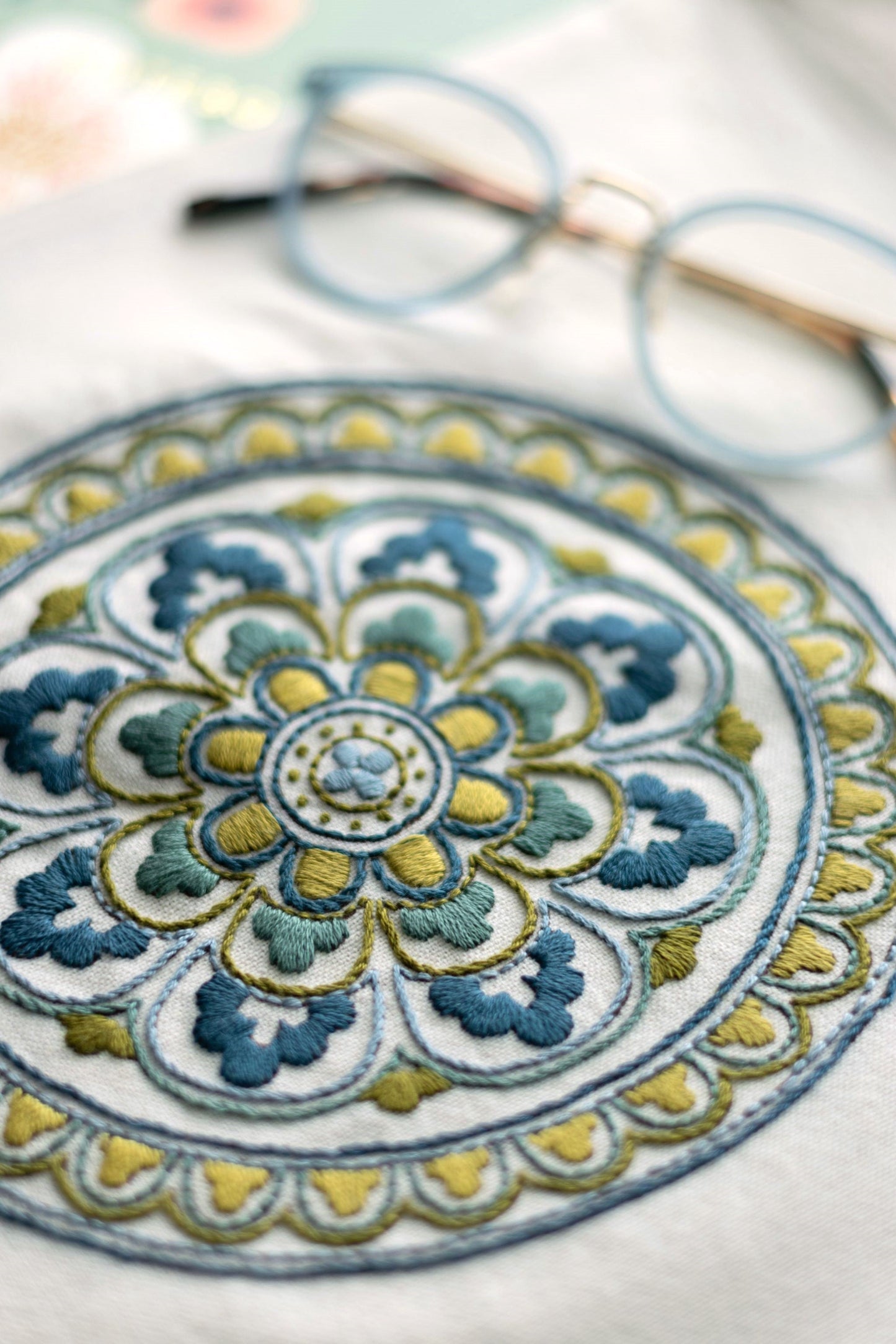 Avlea Folk Embroidery workbag--Myra Medallion - Kit from Avlea Folk Embroidery