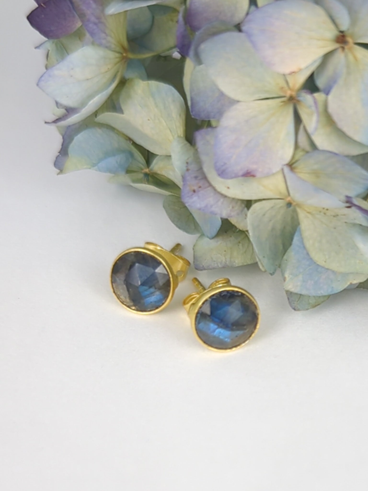 Pebble Stud Earrings - Gold - Earrings from Ash & Rose