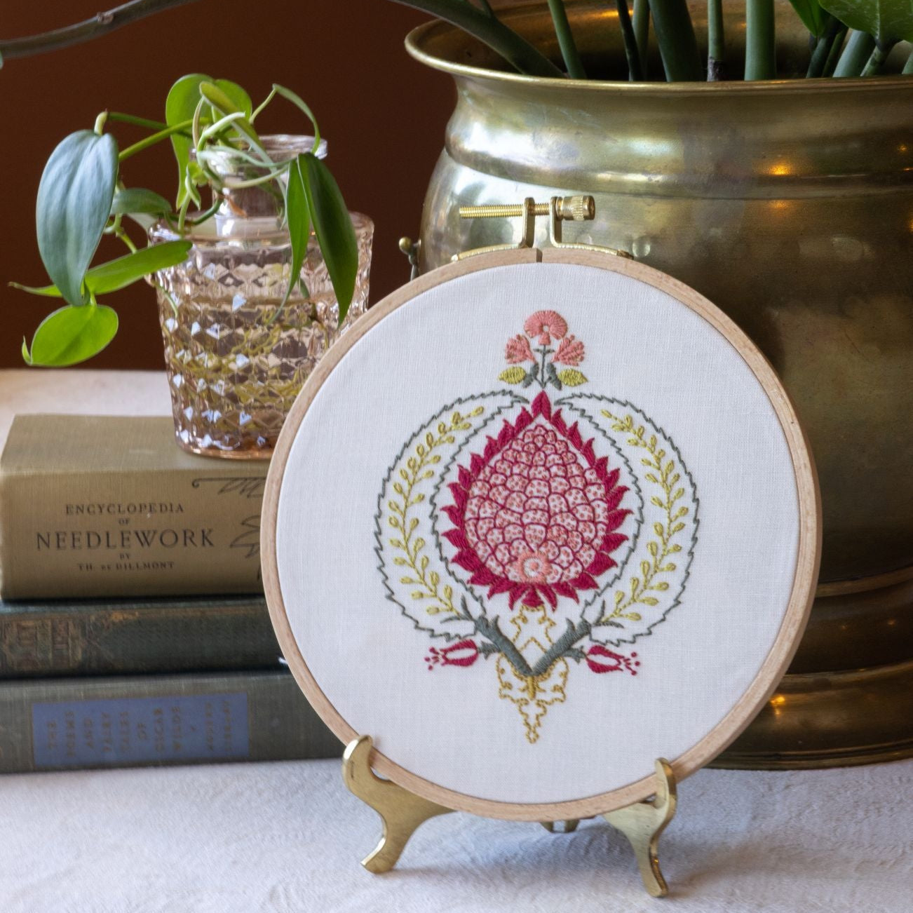 Peloponnesian Pomegranate embroidery hoop kit - Kit from Avlea Folk Embroidery