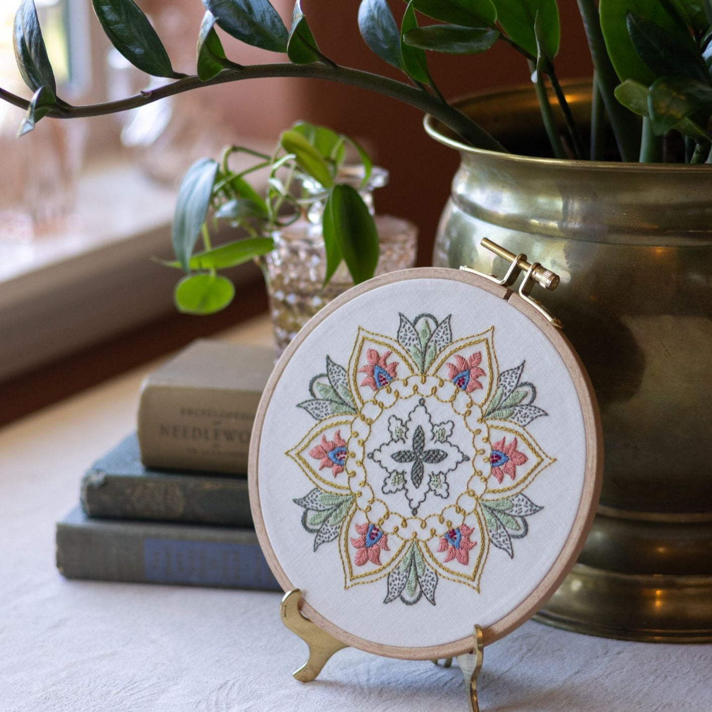 Thessaly Floral embroidery hoop kit - Kit from Avlea Folk Embroidery