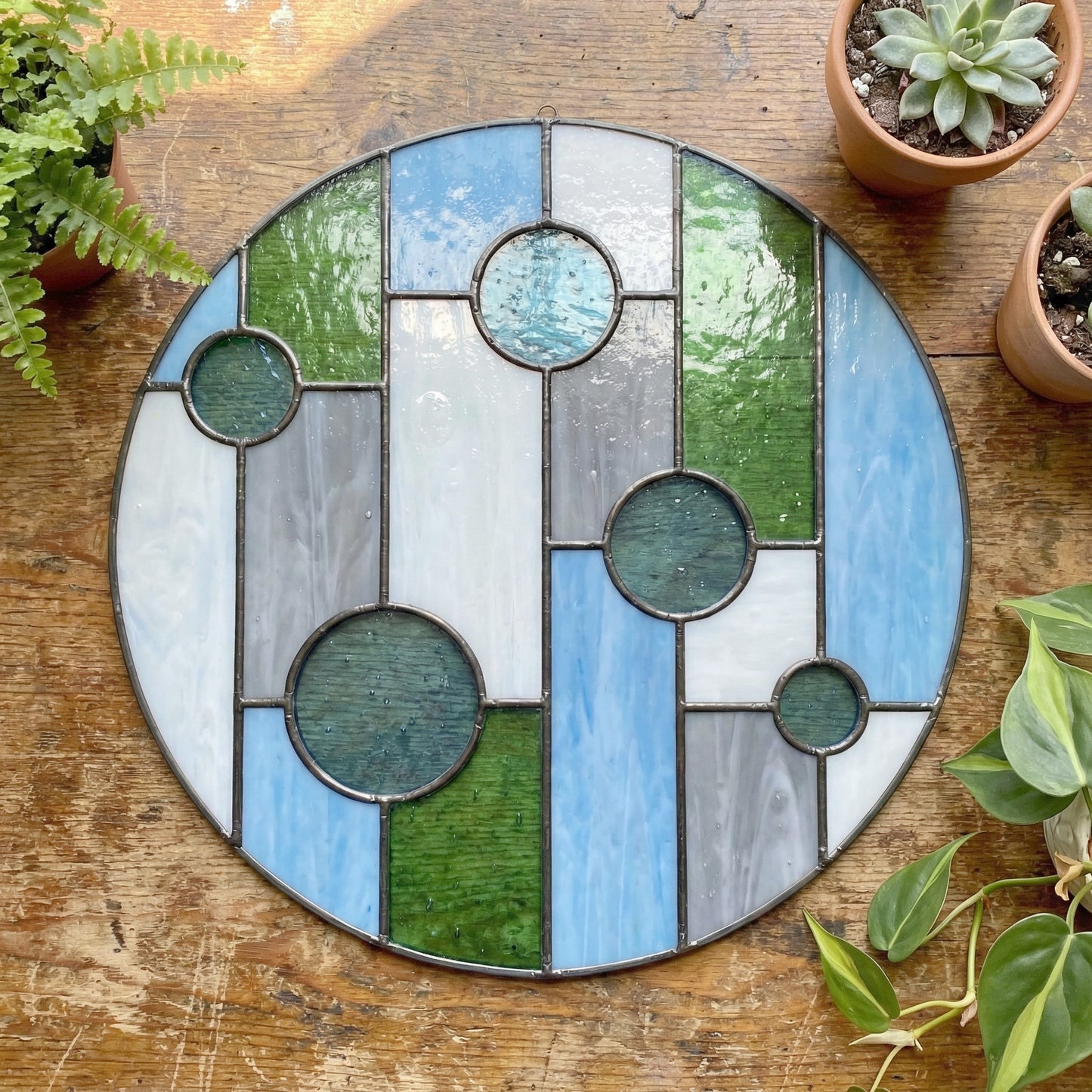 Round Geometric Minimalist Stained Glass Pattern