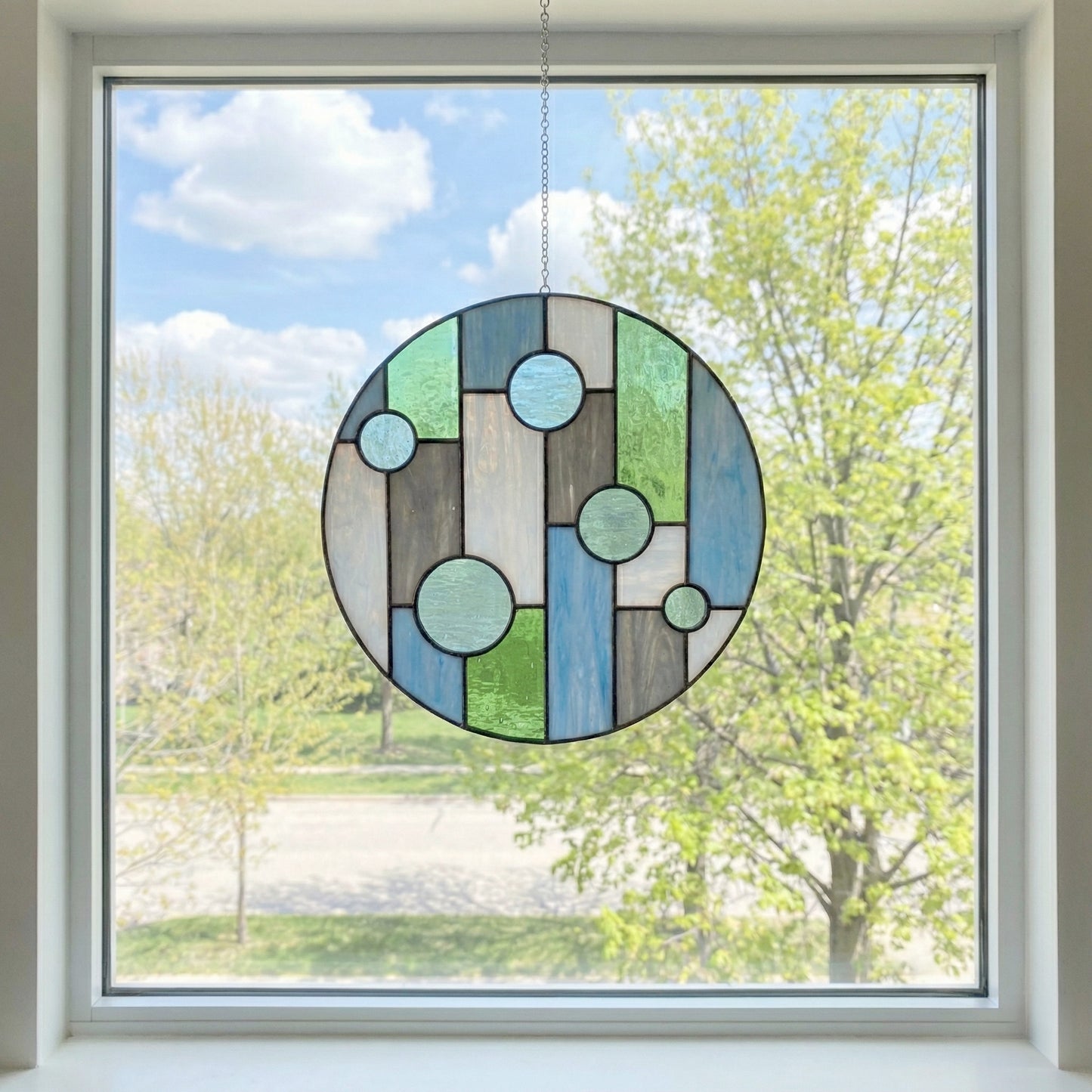 Round Geometric Minimalist Stained Glass Pattern