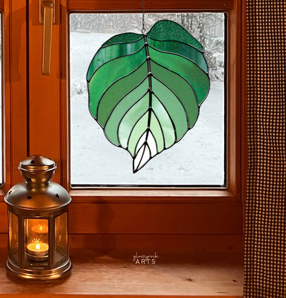 A picture of the Ombre Leaf Stained Glass Pattern from GlassyRock Arts. 