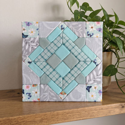 Geometric Diamond Quilt Square Kinusaiga Pattern