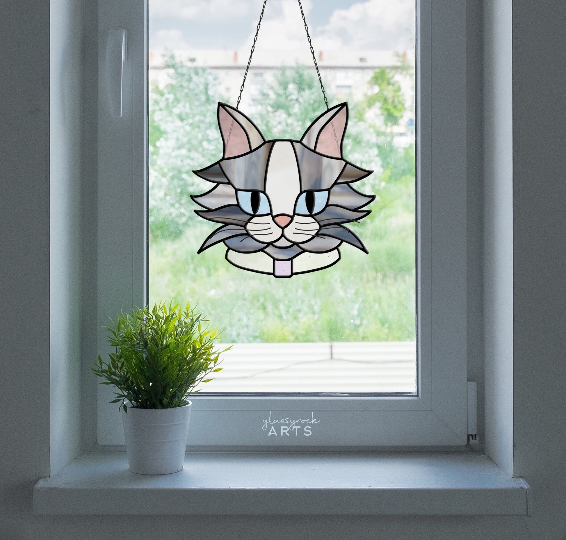 A picture of the Fluffy Cat Stained Glass Pattern from GlassyRock Arts. 