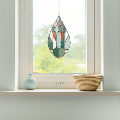 A picture of the Teardrop Geometric Stained Glass Pattern from GlassyRock Arts. 