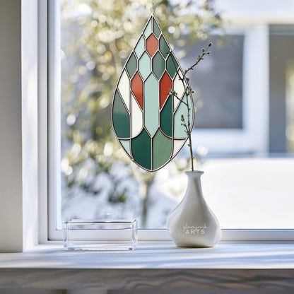 A picture of the Teardrop Geometric Stained Glass Pattern from GlassyRock Arts. 