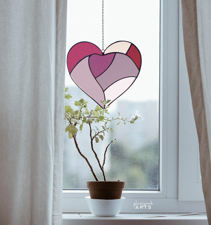 A picture of the Sweet Heart Stained Glass Pattern from GlassyRock Arts. 