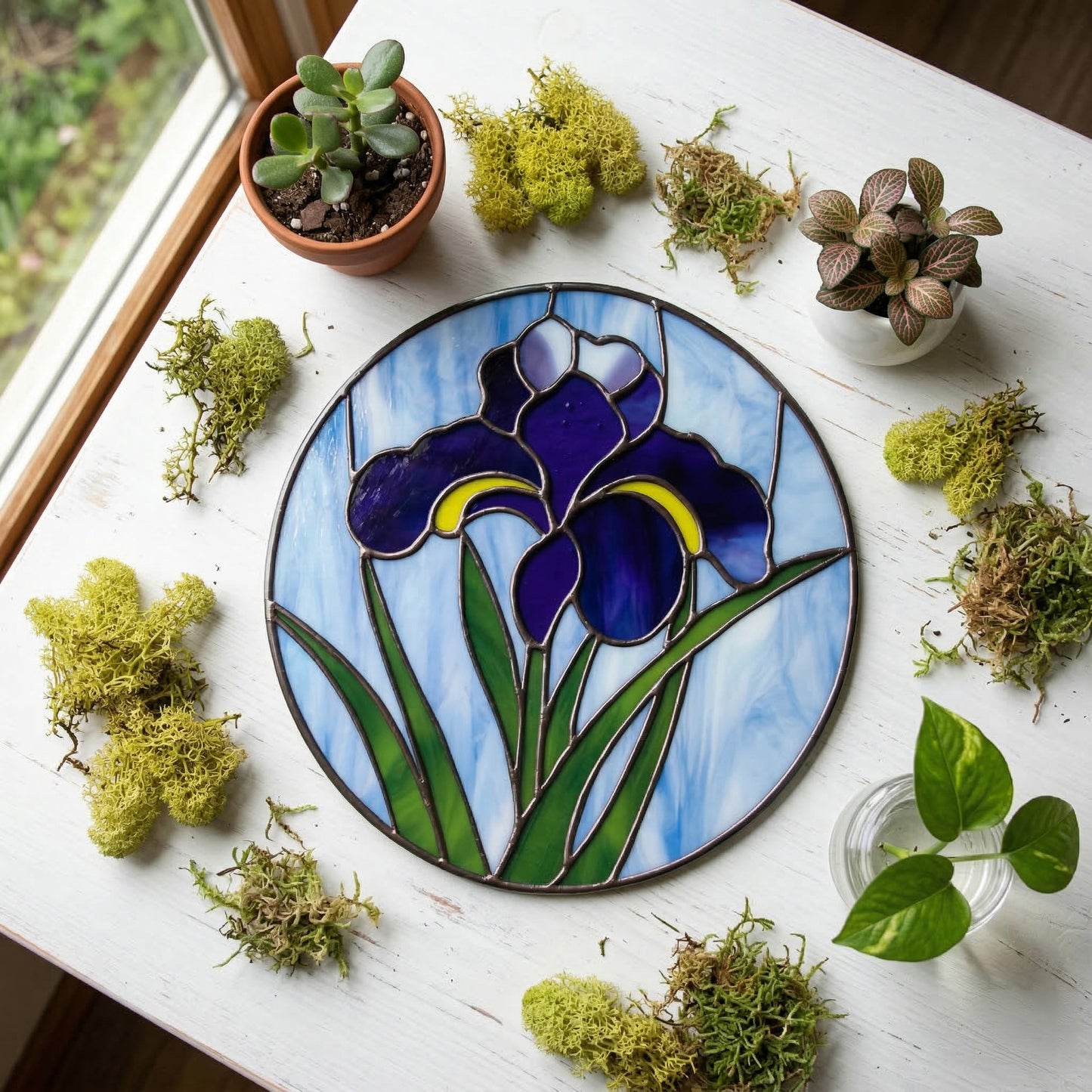Iris Round Stained Glass Flower Pattern