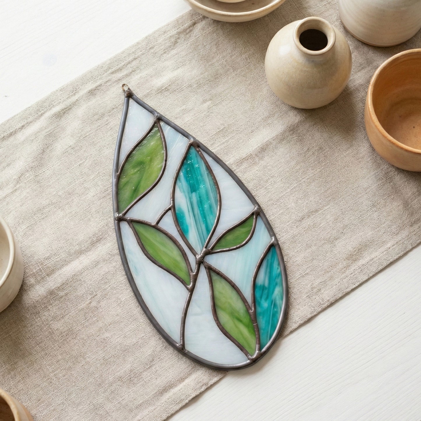 Teardrop Plant Stained Glass Leaves Pattern