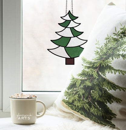 A picture of the Christmas Tree Stained Glass Pattern from GlassyRock Arts. 