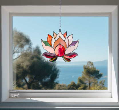 A picture of the Lotus Stained Glass Flowers Pattern from GlassyRock Arts. 