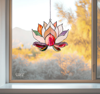 A picture of the Lotus Stained Glass Flowers Pattern from GlassyRock Arts. 