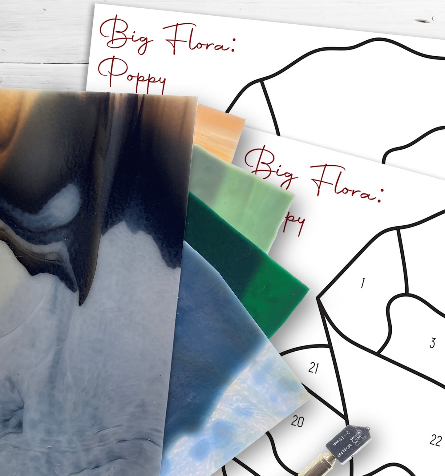 Big Flora Giant Stained Glass Poppy Pattern