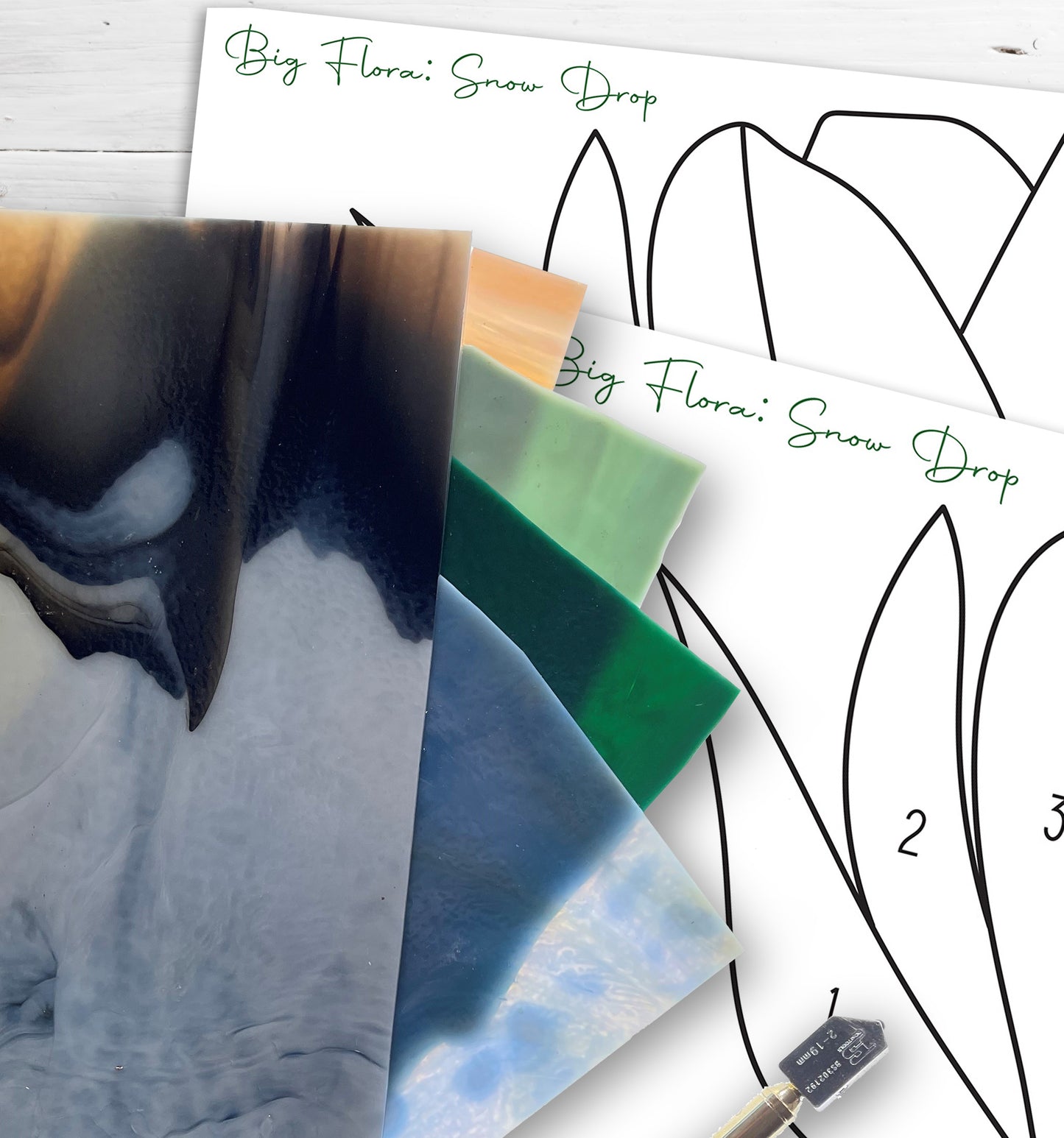 Big Flora Giant Stained Glass Snowdrop Pattern