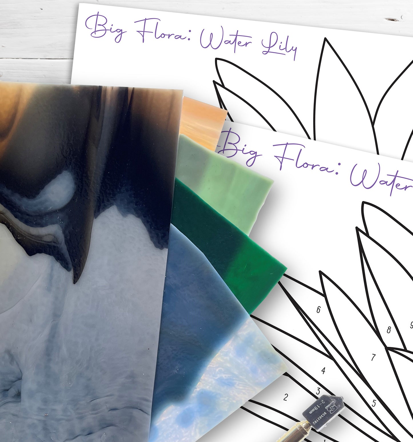 Big Flora Giant Stained Glass Water Lily Pattern