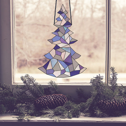 A picture of the Modern Stained Glass Christmas Tree Pattern from GlassyRock Arts. 