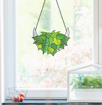 A picture of the Crescent Moon Hanging Philodendron Plant Stained Glass Pattern from GlassyRock Arts. 