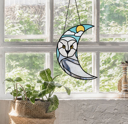 A picture of the Crescent Moon Snowy Owl Stained Glass Pattern from GlassyRock Arts. 